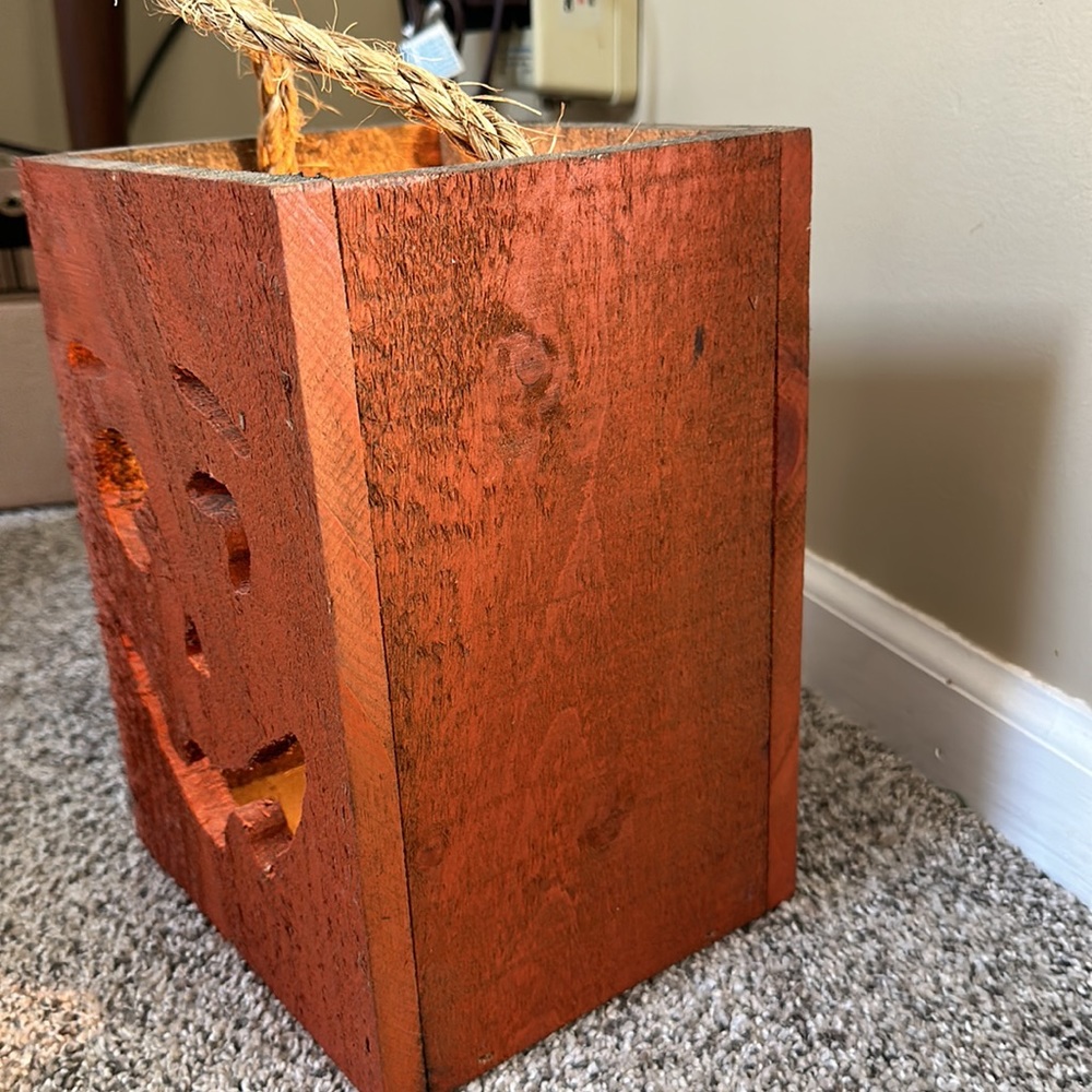 Wooden Pumpkin Light Up Box - Picture 5 of 7